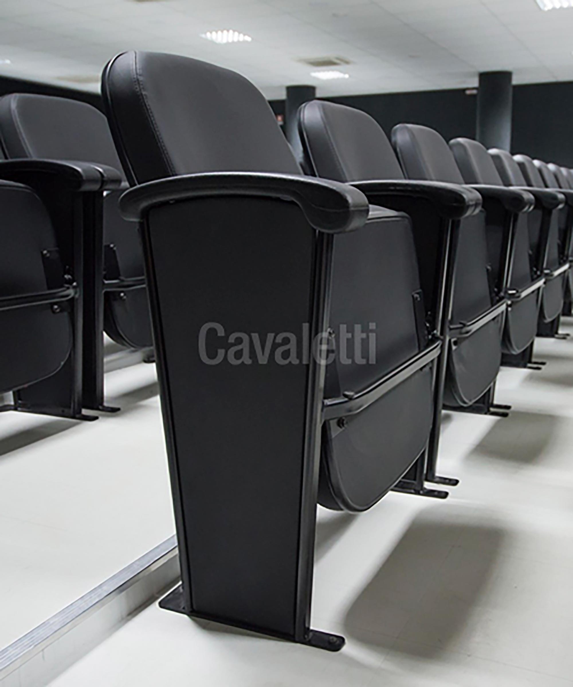 Cathedras_Poltronas-de-auditorio_cavaletti-coletiva-auditorio-p11